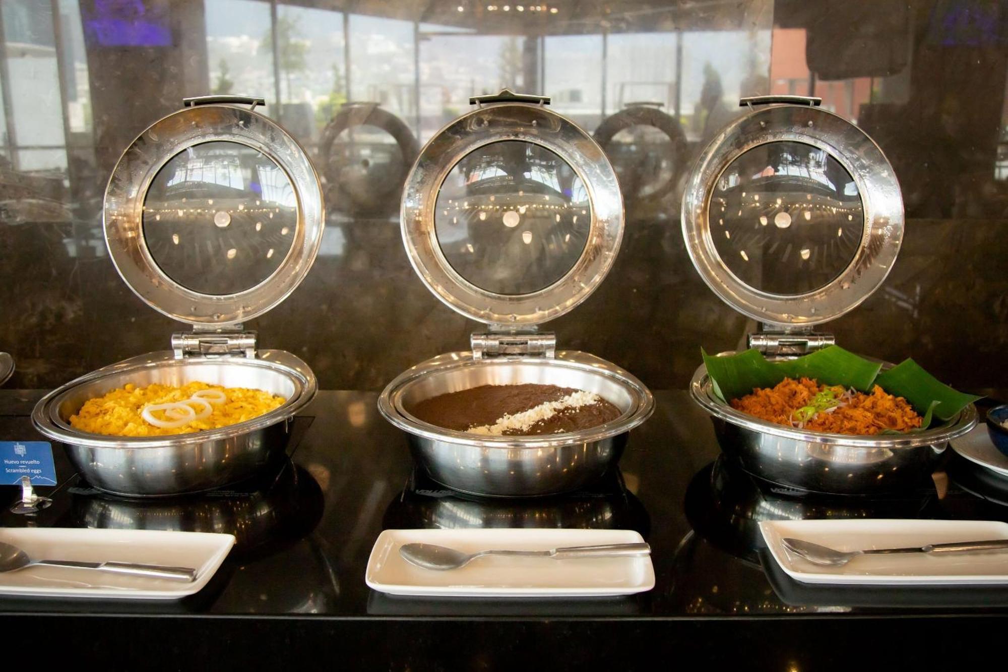 Готель Camino Real Fashion Drive Monterrey San Pedro Garza Garcia Екстер'єр фото A chafing dish